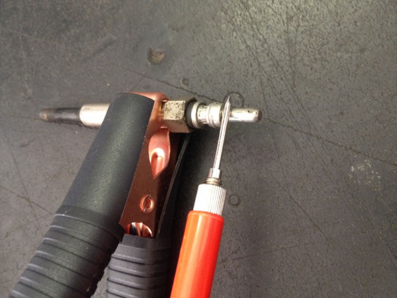 Soubor:Tester zhavicich svicek 03.jpg