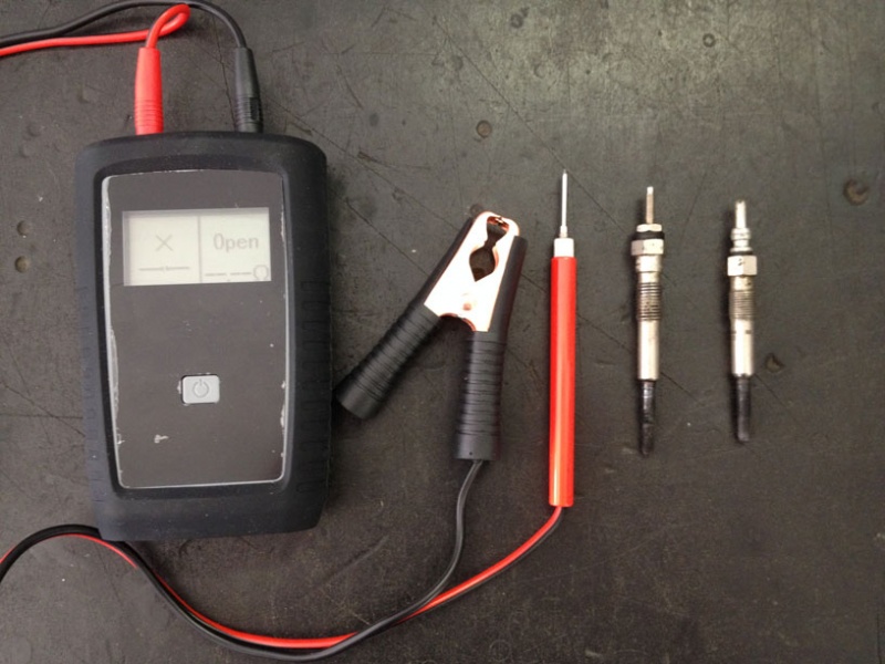 Soubor:Tester zhavicich svicek 01.jpg