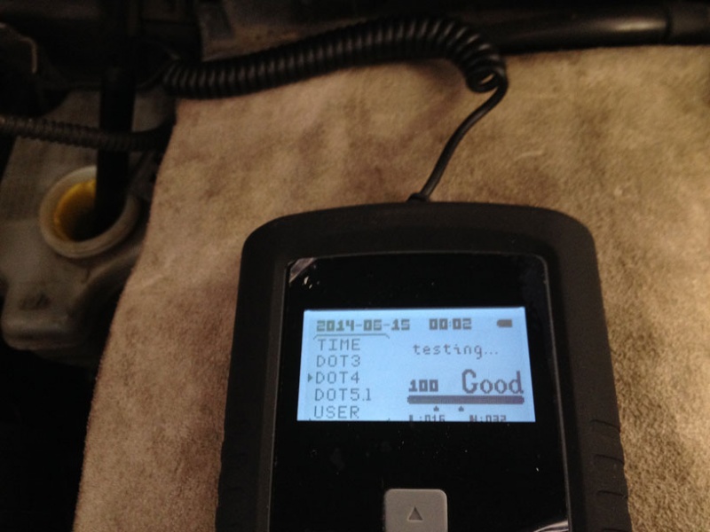 Soubor:Tester brzdove kapaliny 002.jpg